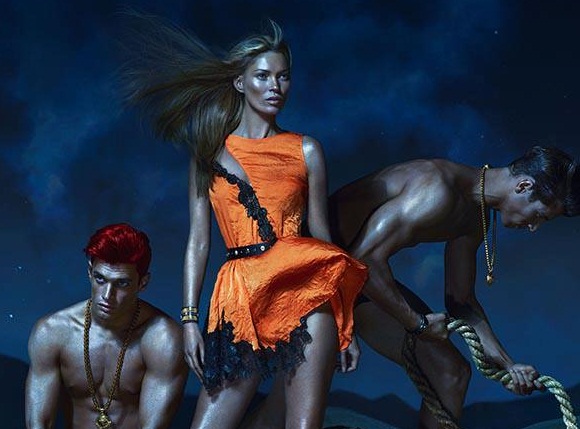 Nowa kampania Versace wiosna/lato 2013: Seksownie i drapieżnie